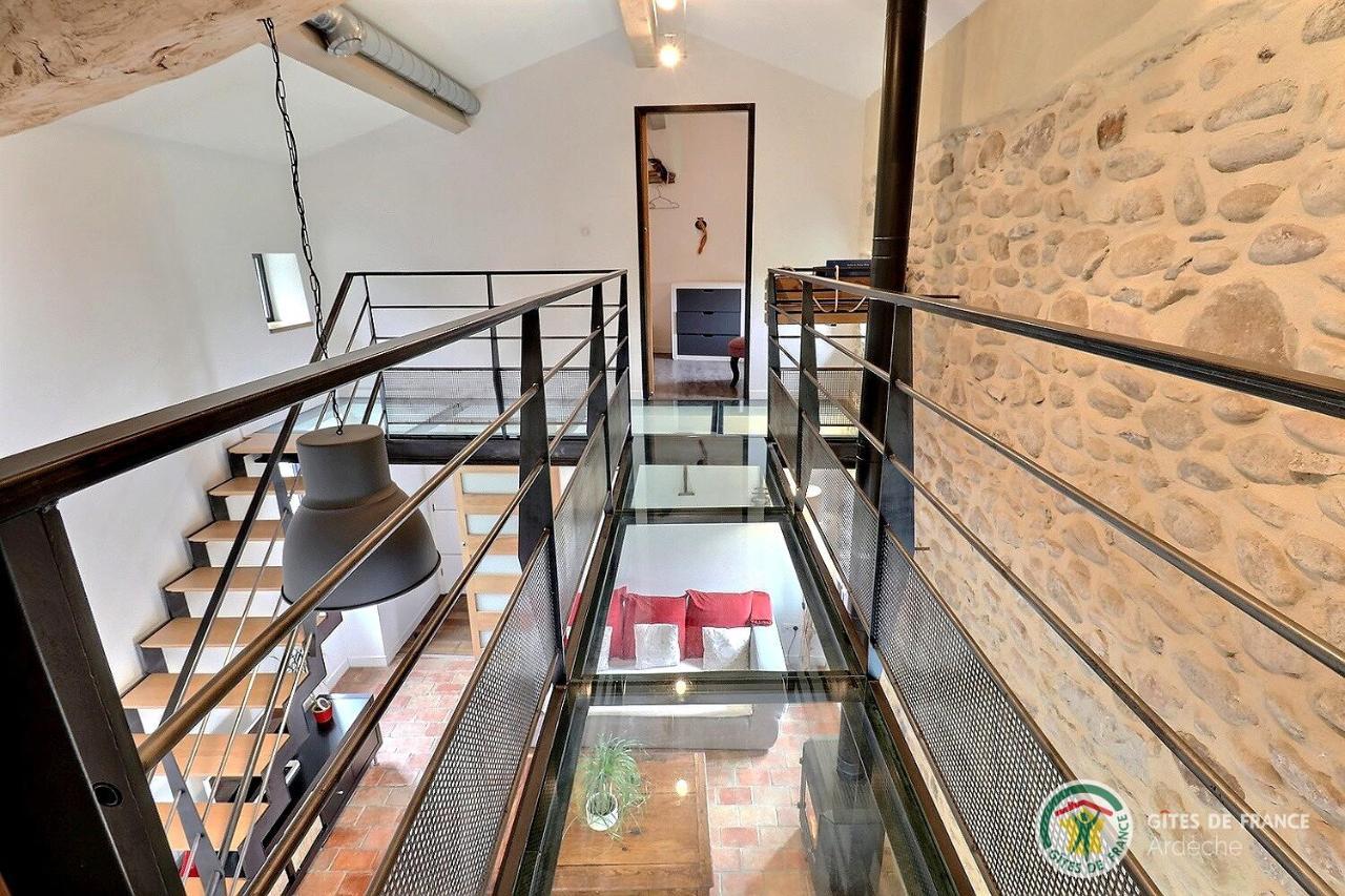 L'Envol Des Papillons Villa Grospierres Bagian luar foto